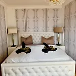 Apartmán Tiffany's Ferienapartments Sind Alles, Ausser... Gewoehnlich!!! *