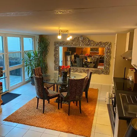 Appartement Tiffany's Ferienapartments Sind Alles, Ausser... Gewoehnlich!!! Timmendorfer Strand