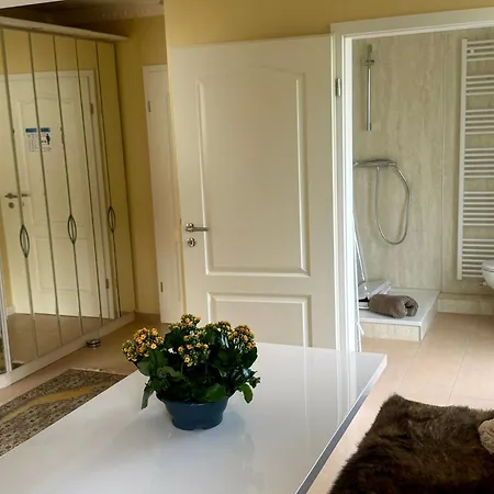 Tiffany's Ferienapartments Sind Alles, Ausser... Gewoehnlich!!! * تيميندورفير ستراند